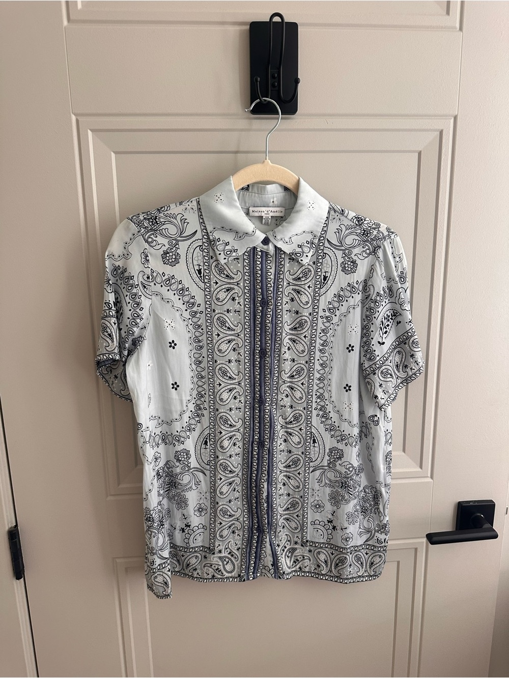 Women’s Blue & Black Paisley Short-Sleeve Shirt